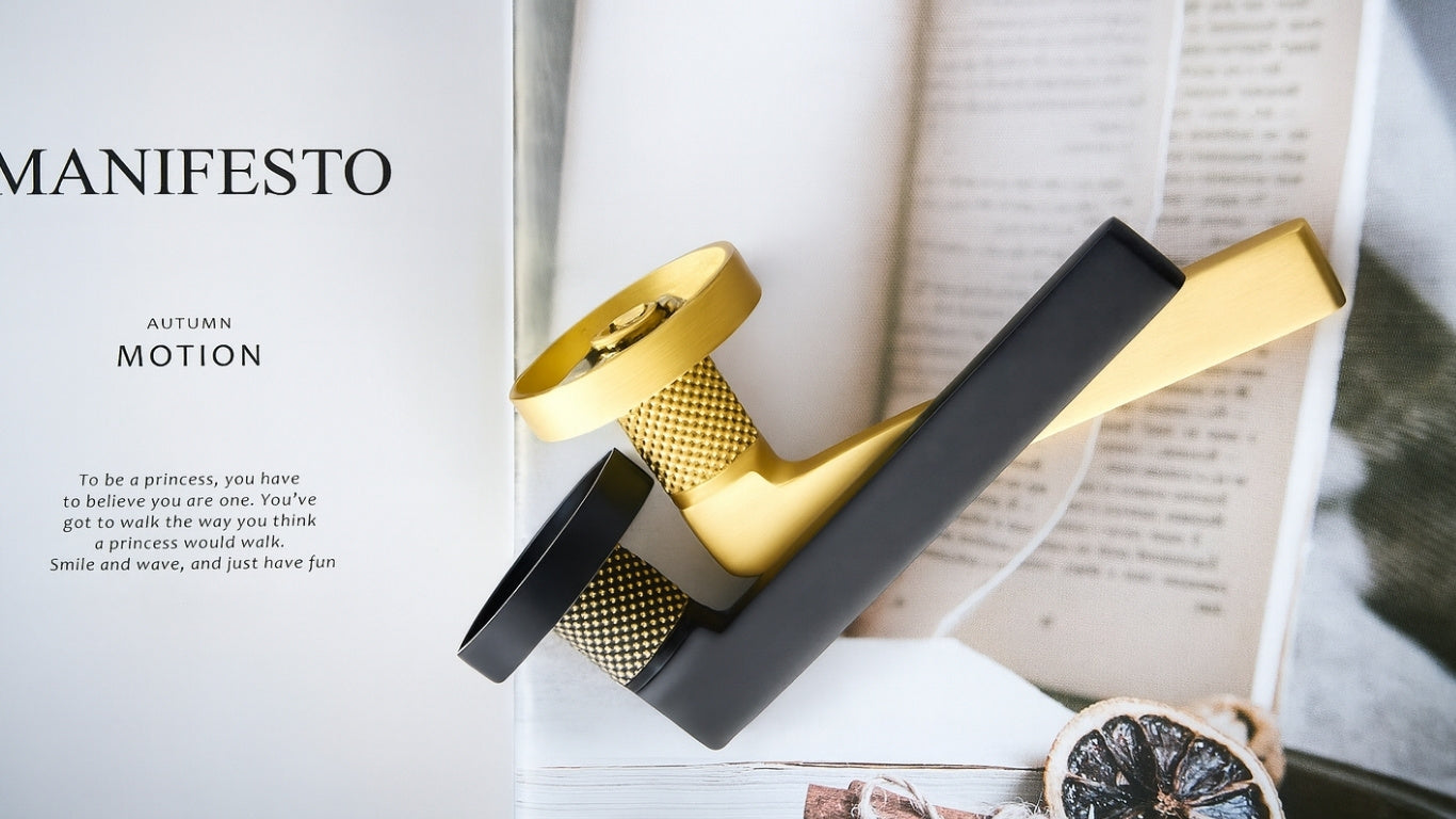 Poignée de porte 308A-213 | Noir + Laiton