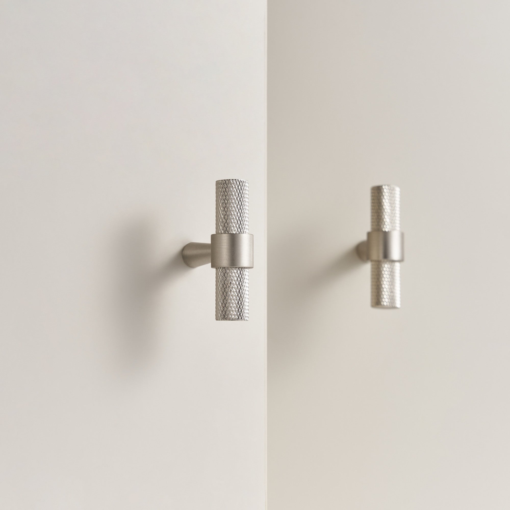 T-bar ch016 i nickel - detalj