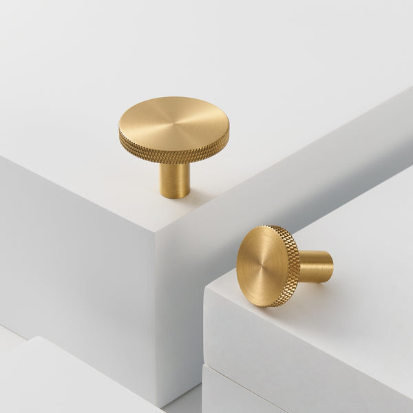 Knob CH057 | Knurled | Brass