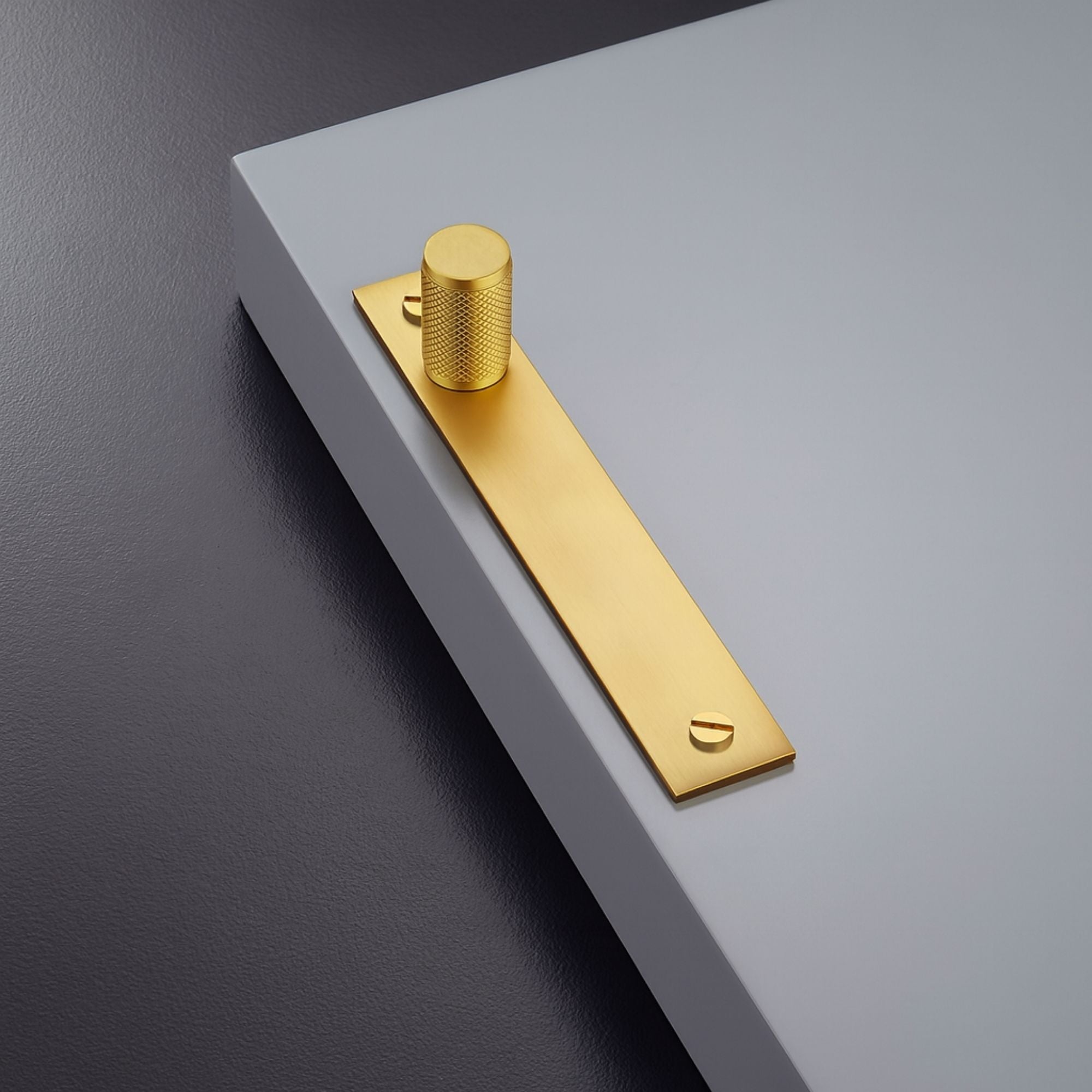 Handle 5005 | Knurled | Brass
