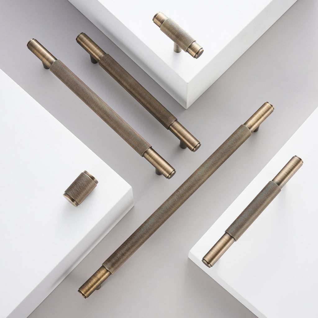 T-bar 3146 | Gerillt | Antikes Messing